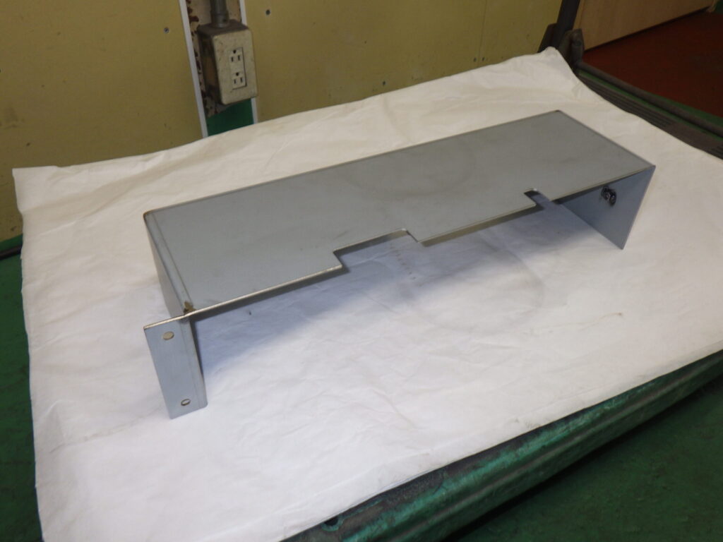 SS400製モーターカバー ①